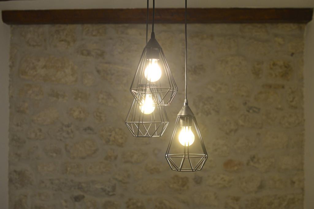 House 561 קוטור
